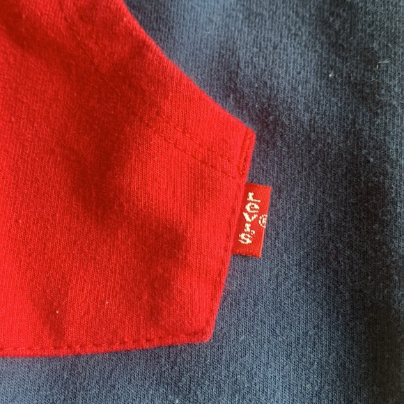 Levi’s baby onesie 6-9 months red and blue with little pockets - Picture 2 of 8